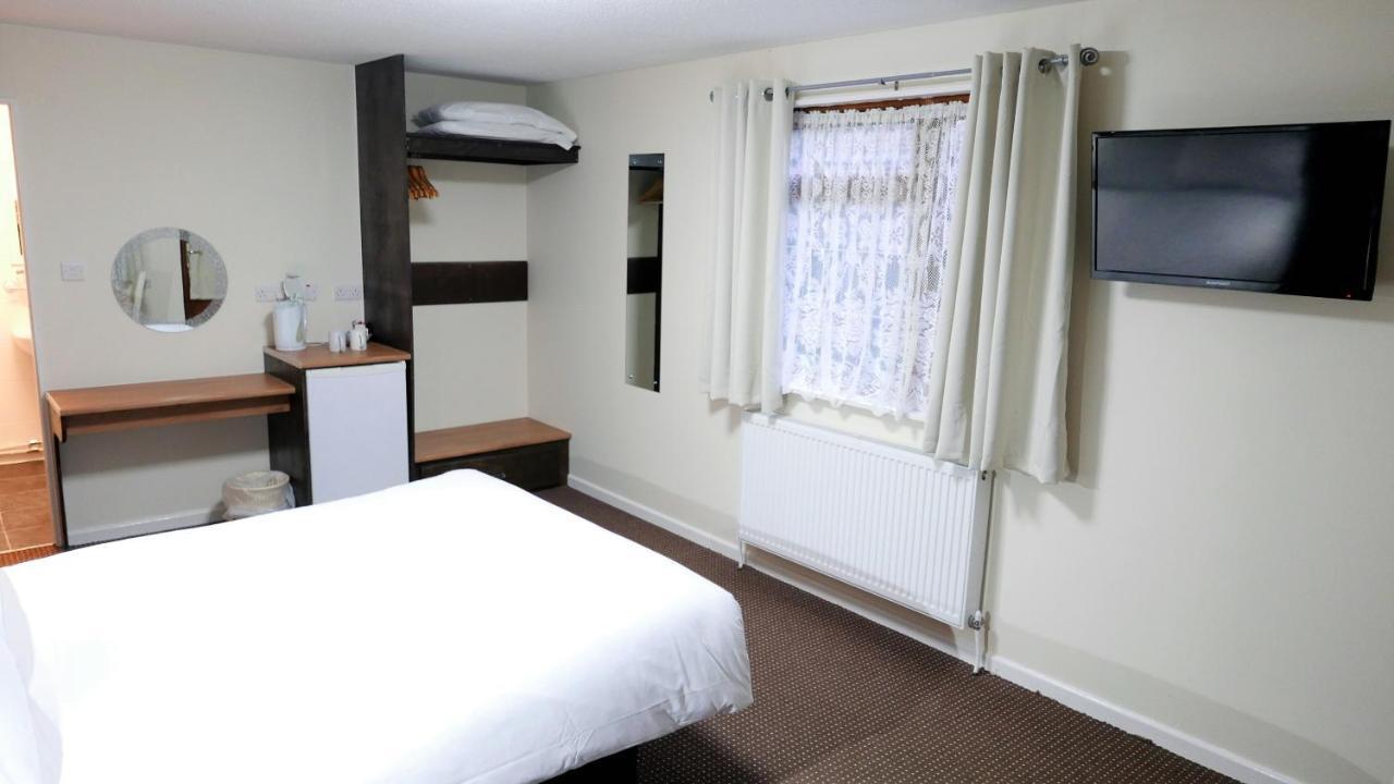 Warrens Village Motel And Self Catering Clevedon Exterior photo